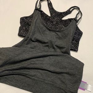 NWT Yoga or Workout Tank Top with built-in Bra size XS
